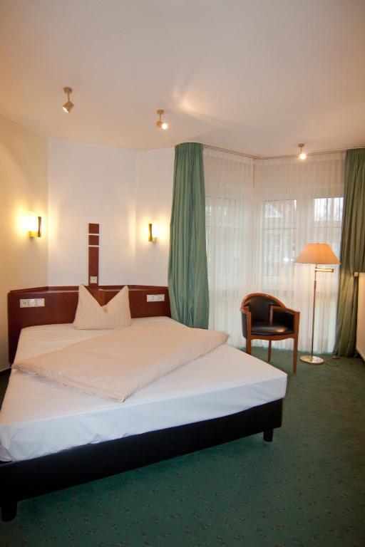 Parkhotel Unter Den Linden Halberstadt Chambre photo