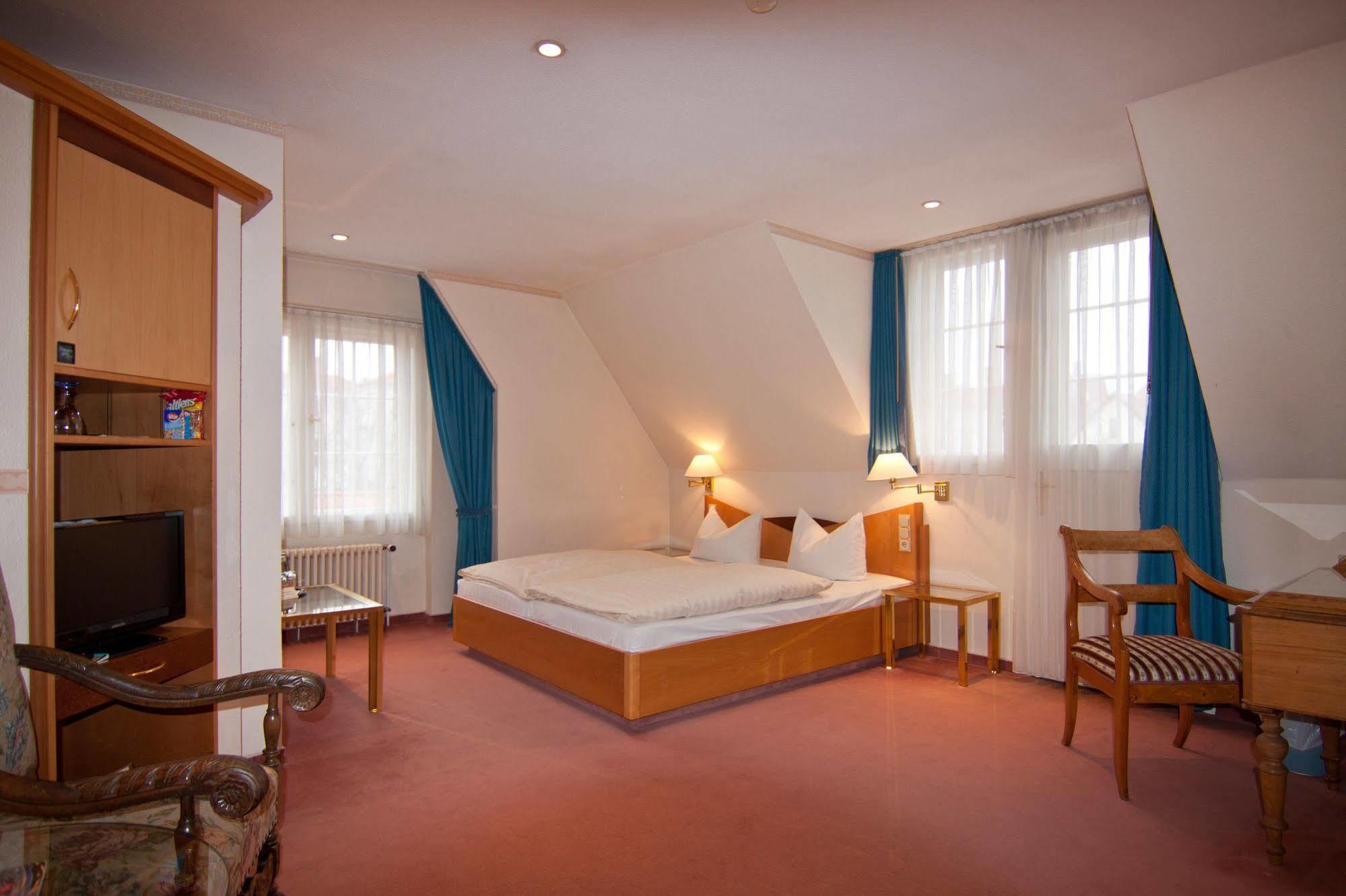 Parkhotel Unter Den Linden Halberstadt Extérieur photo