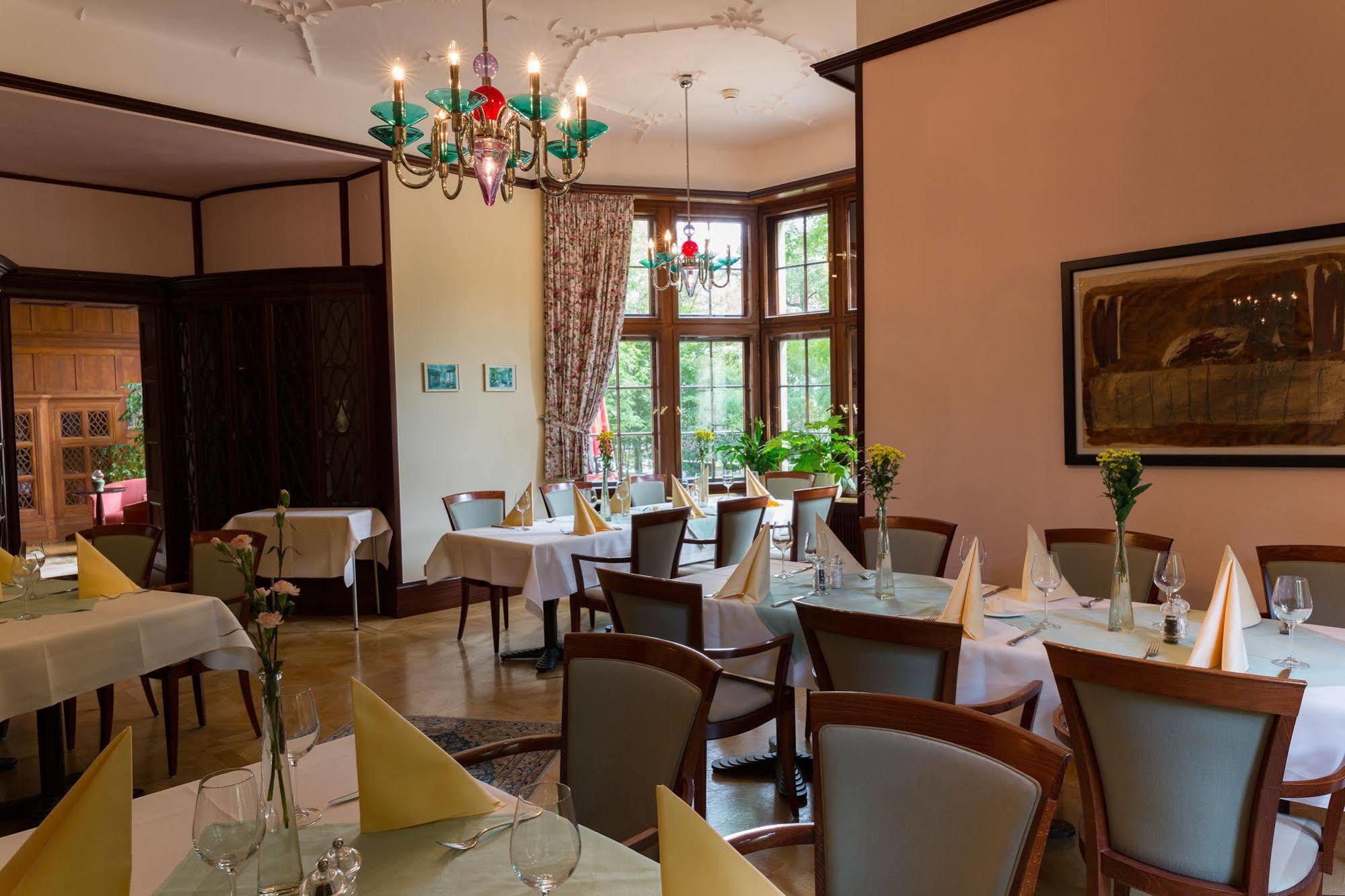 Parkhotel Unter Den Linden Halberstadt Extérieur photo